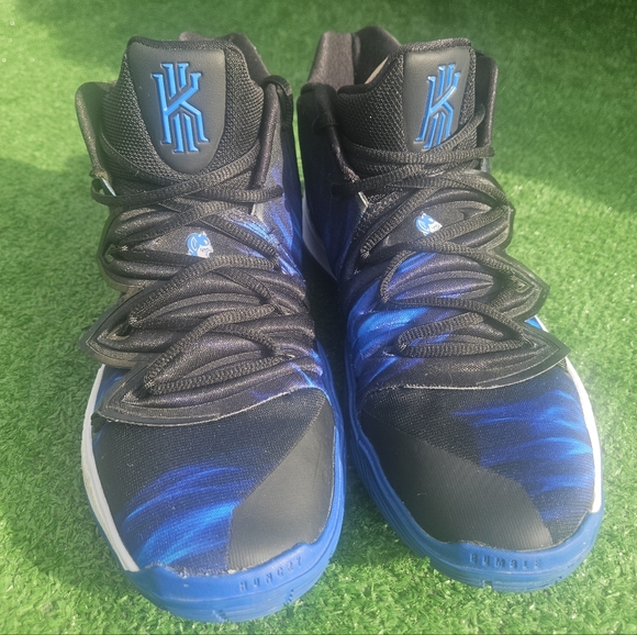 Kyrie 5 "Duke" Men's size 10 C10306-901 - Picture 2 of 10